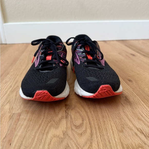 Brooks Adrenaline GTS 19 Women's Running Sneakers Black, Purple, Coral Size 9 - Picture 2 of 10